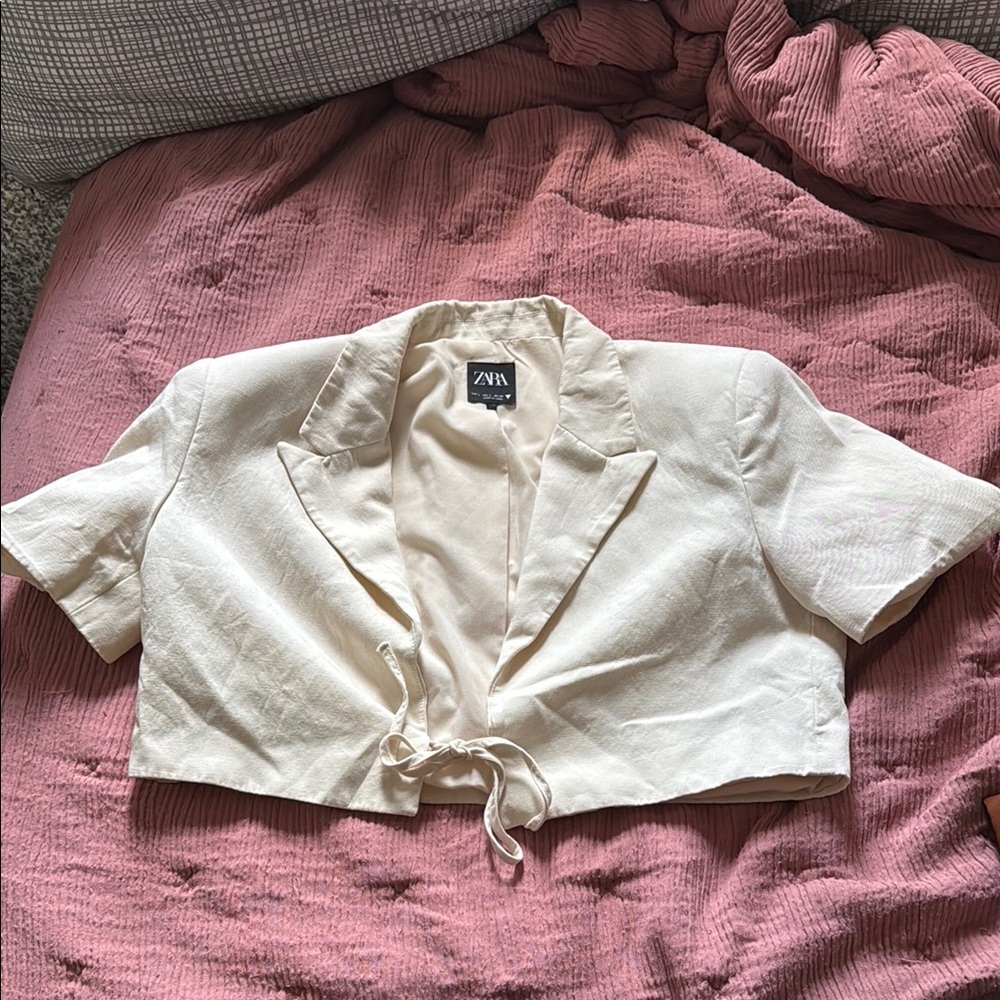 Zara Off-White Cropped Blazer Top